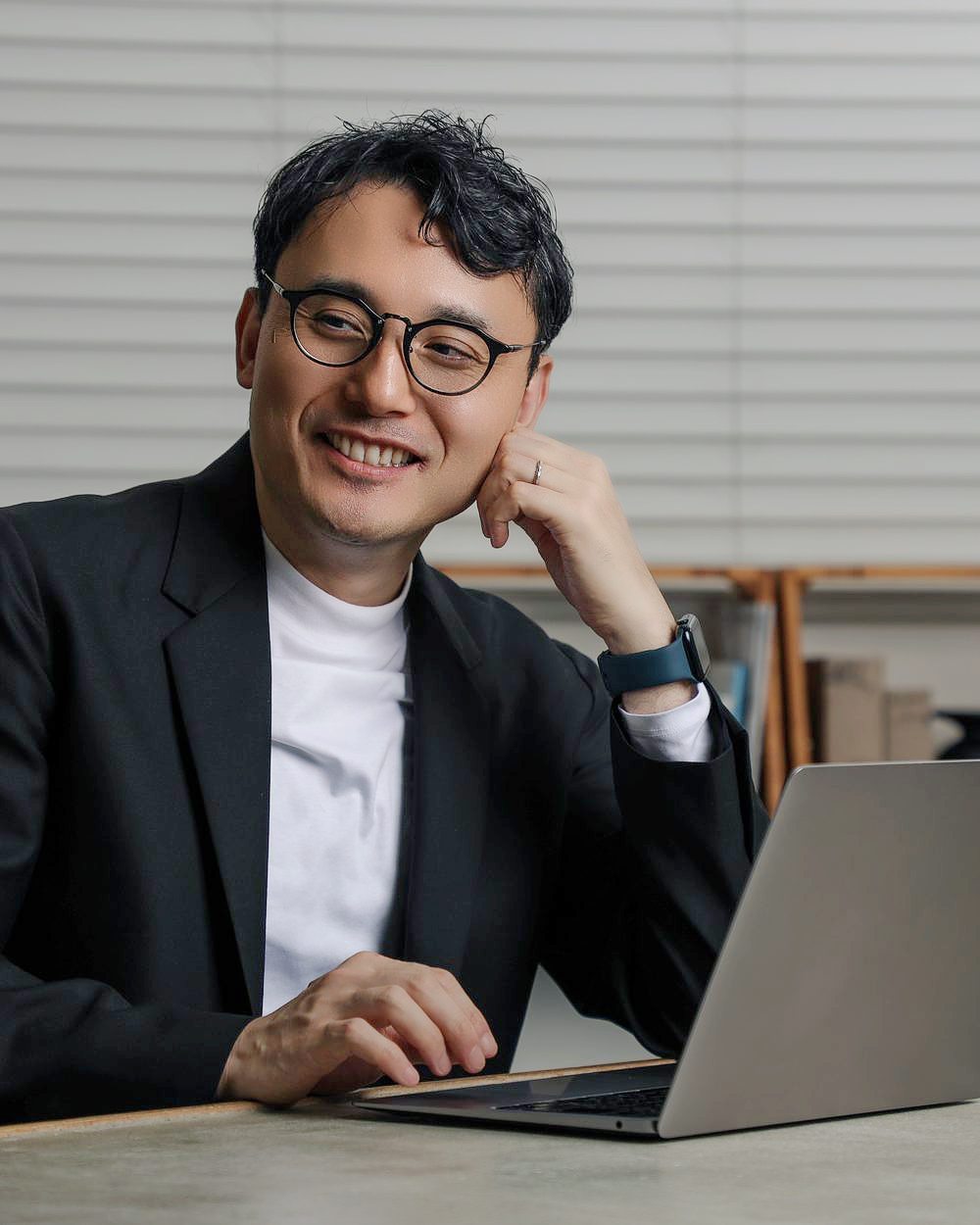 顧問薬剤師・岡本直也